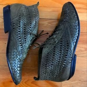 Enzo Angiolini Vintage Lace Up Genuine Leather 80’s Booties Size US 8